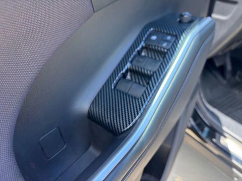Used 2022 Toyota Highlander L FWD image 18