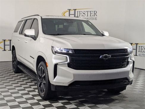 Certified 2023 Chevrolet Suburban RST w/ Luxury Package image 2