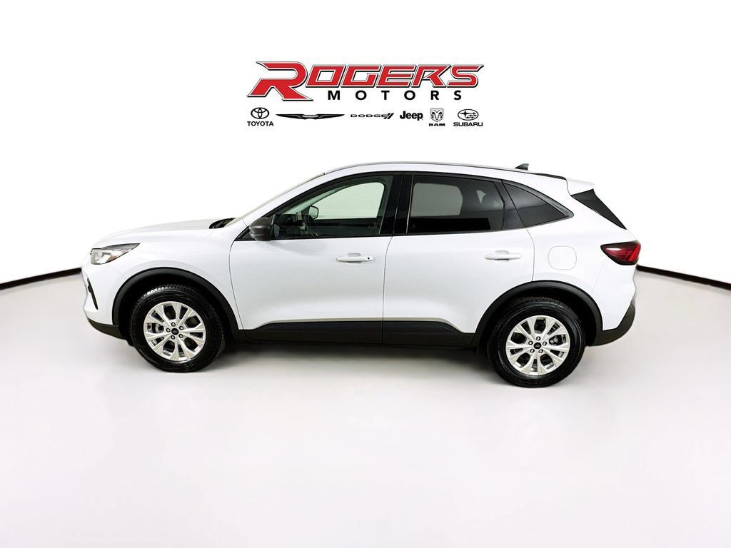Used 2025 Ford Escape Active AWD/4WD image 4