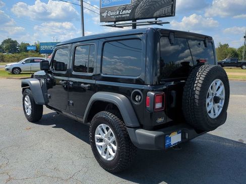 Used 2023 Jeep Wrangler Sport S w/ Sun And Sound Package image 6