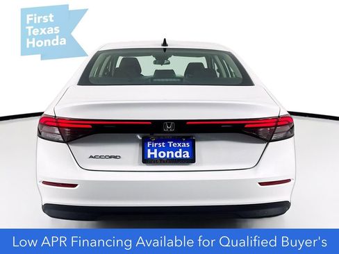 Used 2025 Honda Accord SE image 8
