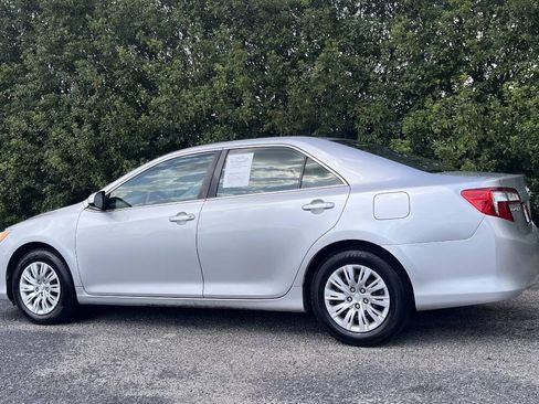 Used 2014 Toyota Camry FWD image 5