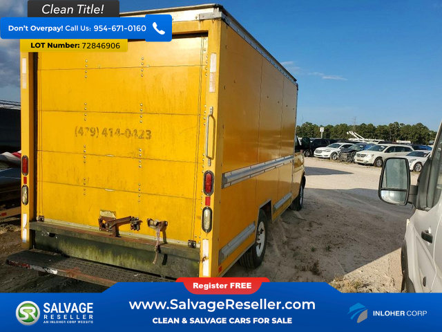 Used 2011 GMC Savana 3500 RWD image 4