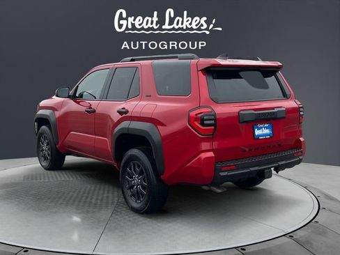 Certified 2025 Toyota 4Runner SR5 AWD/4WD image 3