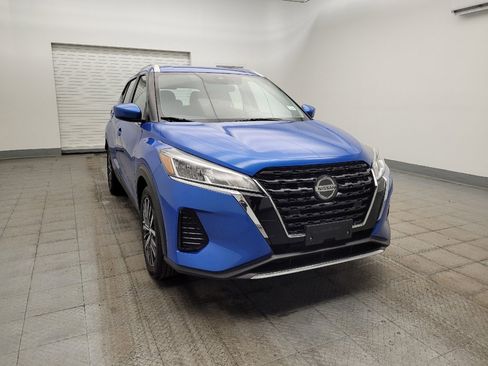 Used 2021 Nissan Kicks SV image 14