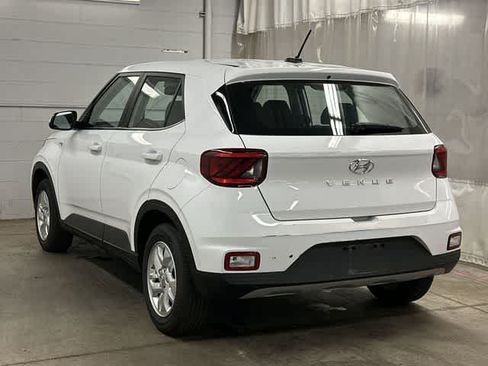 Used 2023 Hyundai Venue SE FWD image 20