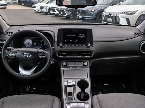 Used 2023 Hyundai Kona SE w/ Cargo Package FWD image 13
