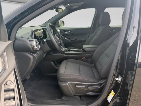 Used 2025 Chevrolet Equinox LT FWD image 10