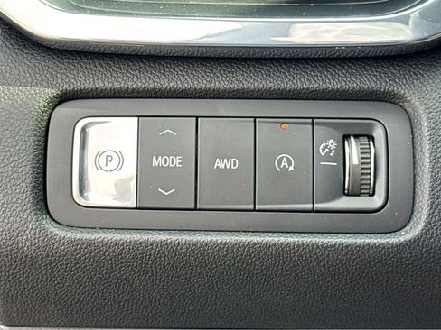 New 2026 GMC Acadia Elevation w/ LPO, Floor Liner Package AWD/4WD image 11