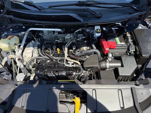 Used 2021 Nissan Rogue S AWD/4WD image 17