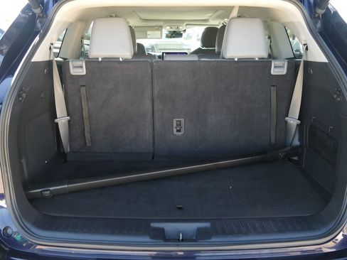 Used 2023 Toyota Highlander Platinum image 21