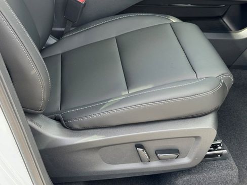 New 2025 Nissan Murano SL image 8