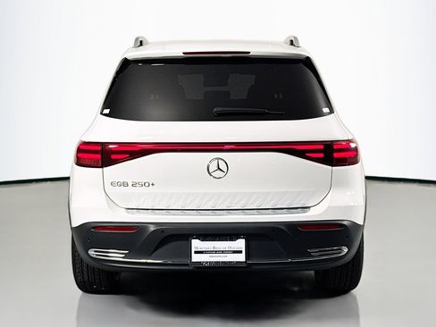 Certified 2025 Mercedes-Benz EQB 250+ image 4