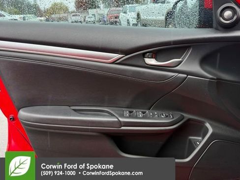 Used 2016 Honda Civic Touring image 17