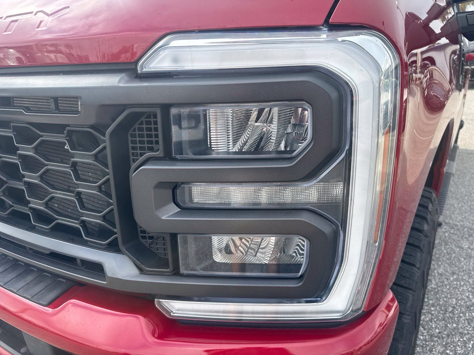Used 2024 Ford F250 Lariat w/ Sport Appearance Package AWD/4WD image 11