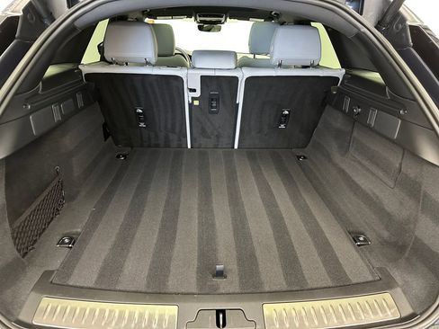 Used 2026 Land Rover Range Rover Velar S image 18