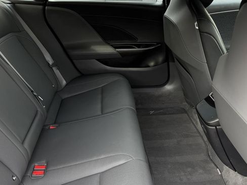 Used 2024 Lucid Air Touring image 36