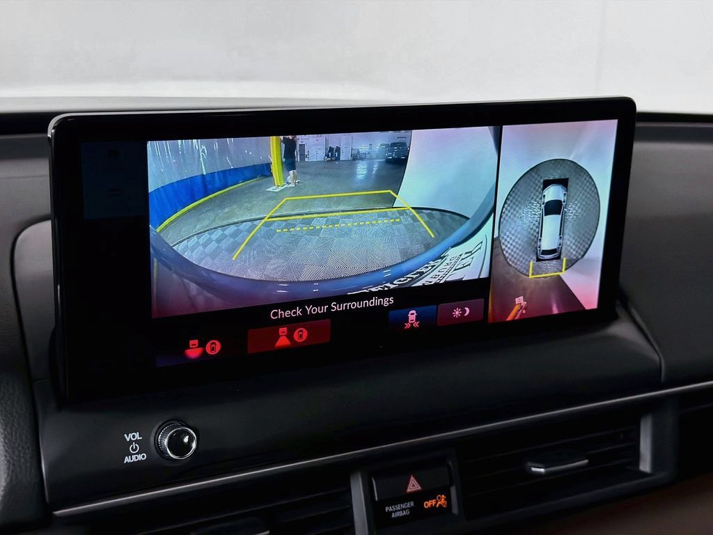 Used 2026 Honda Pilot Elite image 14