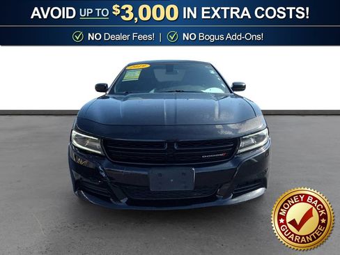 Used 2019 Dodge Charger SXT w/ Leather Interior Group RWD image 11