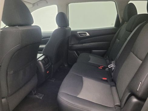 Used 2020 Nissan Pathfinder S AWD/4WD image 18
