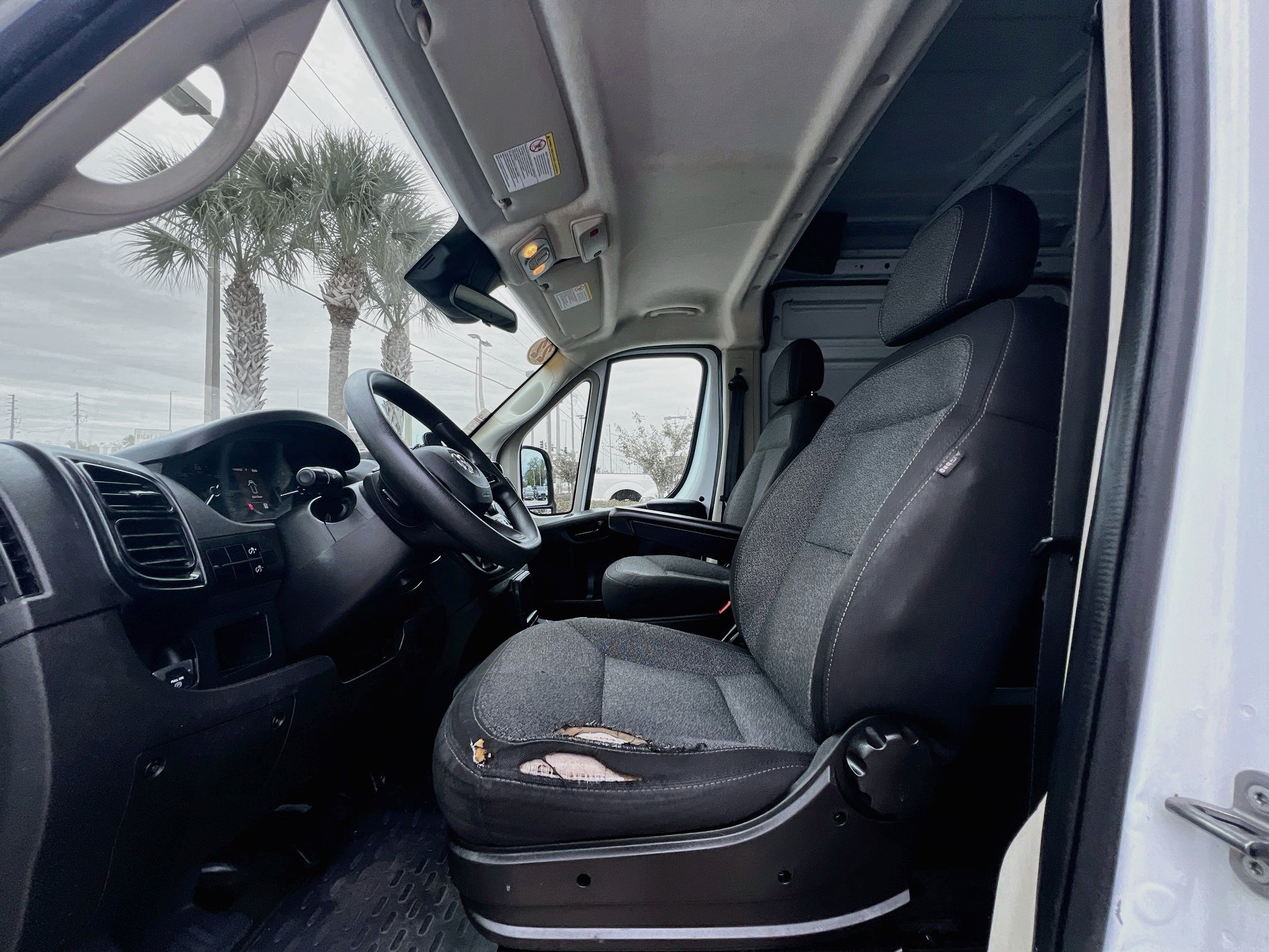 Used 2022 RAM ProMaster 2500 FWD image 14