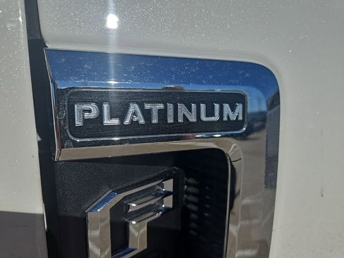 Used 2020 Ford F250 Platinum w/ FX4 Off-Road Package image 14