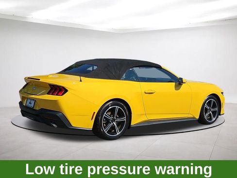 Used 2024 Ford Mustang Convertible image 11