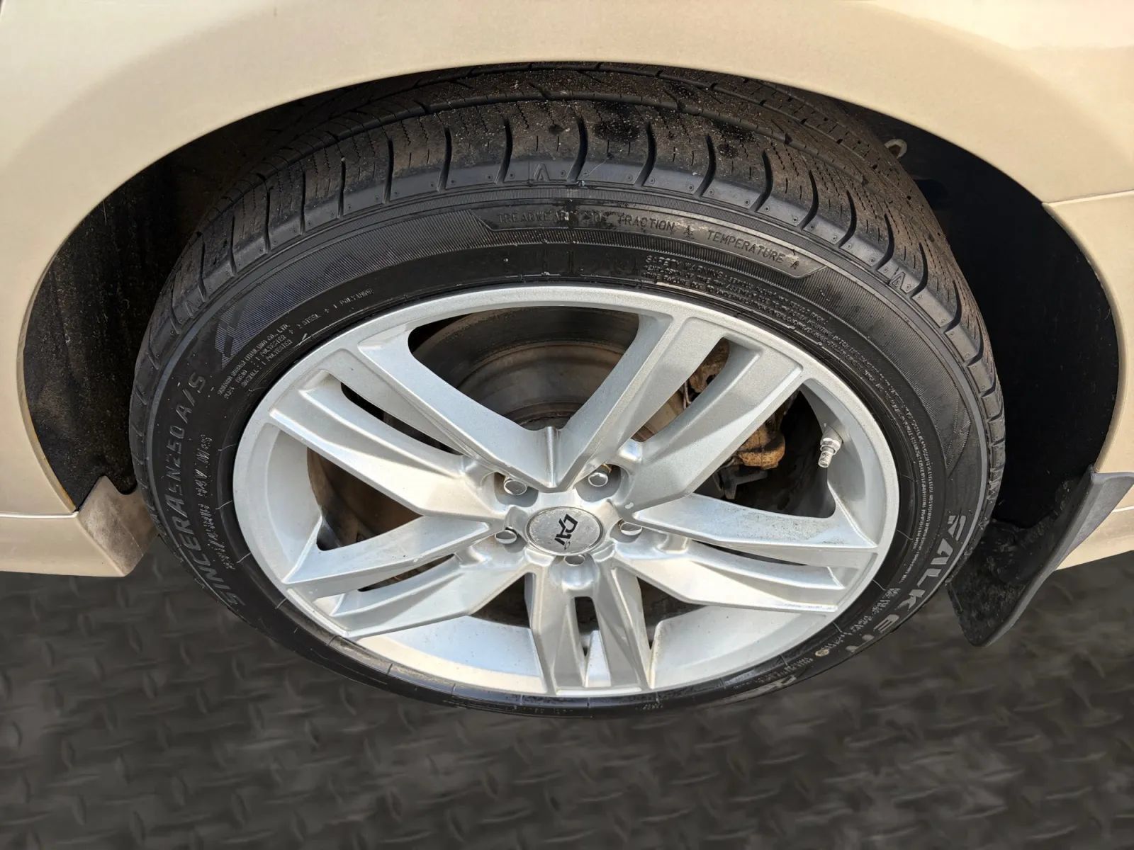 Used 2017 Ford Fusion Energi SE FWD image 42