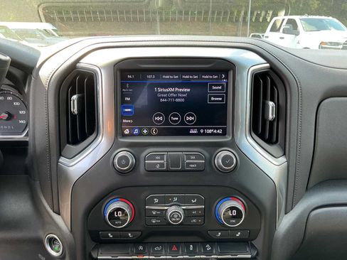 Used 2021 Chevrolet Silverado 1500 RST w/ Z71 Off-Road Package AWD/4WD image 18