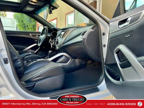 Used 2016 Hyundai Veloster w/ Option Group 02 image 15