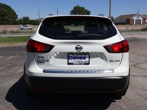 Used 2017 Nissan Rogue Sport SL AWD/4WD image 7