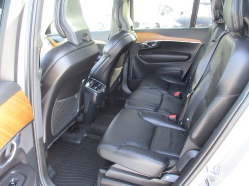 Certified 2023 Volvo XC90 B6 Plus w/ Protection Package Premier image 12