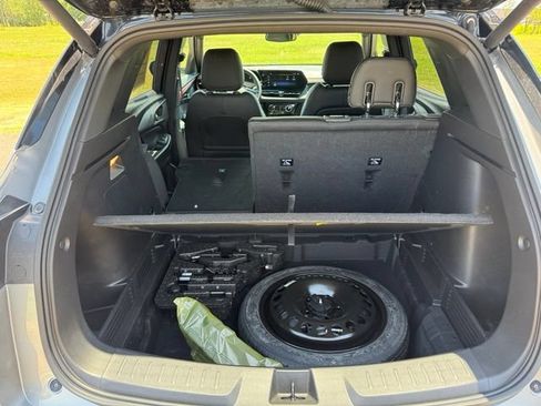 Used 2025 Chevrolet TrailBlazer RS w/ Convenience Package FWD image 7