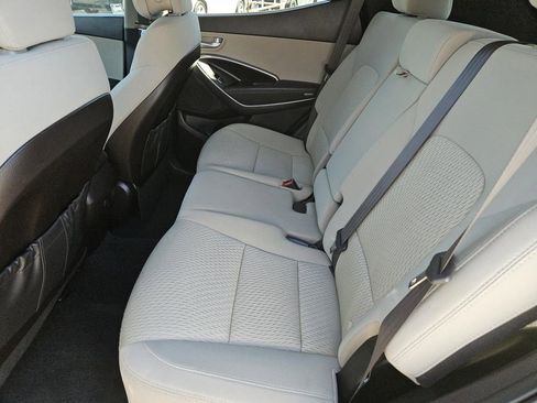 Used 2017 Hyundai Santa Fe Sport image 28