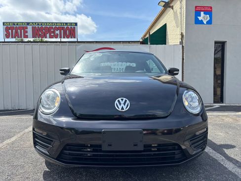 Used 2019 Volkswagen Beetle 2.0T S image 9