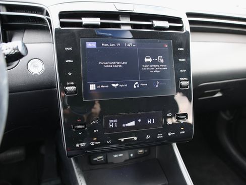 Certified 2022 Hyundai Tucson SEL w/ Cargo Package image 24