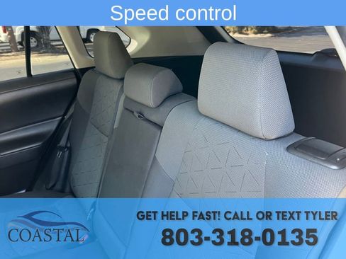 Used 2021 Toyota RAV4 XLE image 17