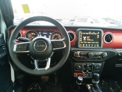 Used 2023 Jeep Wrangler Unlimited Rubicon image 25