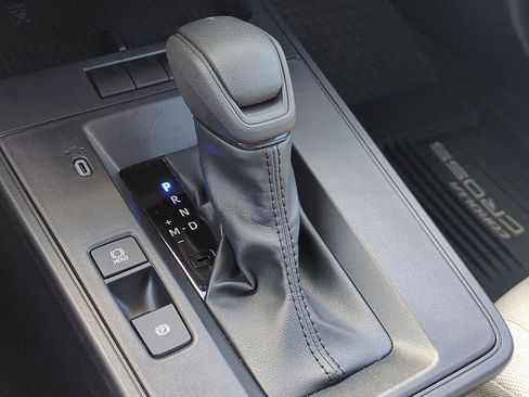 Certified 2026 Toyota Corolla Cross LE FWD image 25
