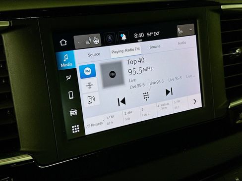 Used 2023 Chrysler Voyager LX FWD image 15