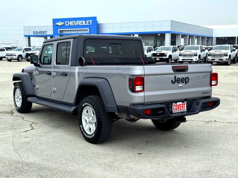 Used 2020 Jeep Gladiator Sport w/ Quick Order Package 24S AWD/4WD image 9