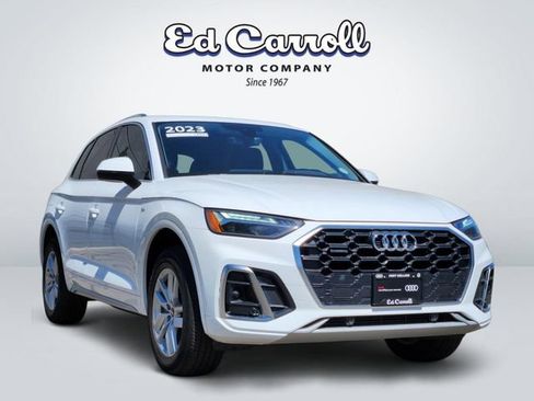 Used 2023 Audi Q5 2.0T Premium w/ Convenience Package AWD/4WD image 3