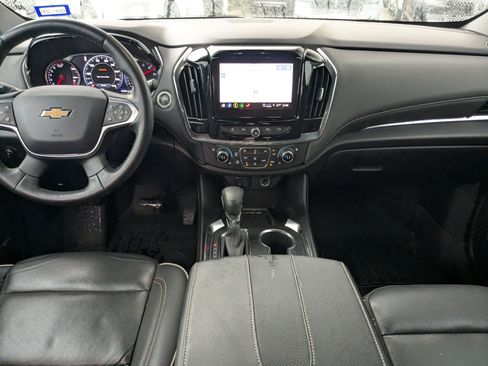 Used 2023 Chevrolet Traverse Premier FWD image 21