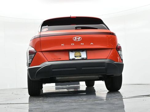 Used 2024 Hyundai Kona SEL image 21