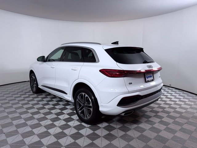 Certified 2025 Audi Q5 Premium w/ Convenience Package AWD/4WD image 5