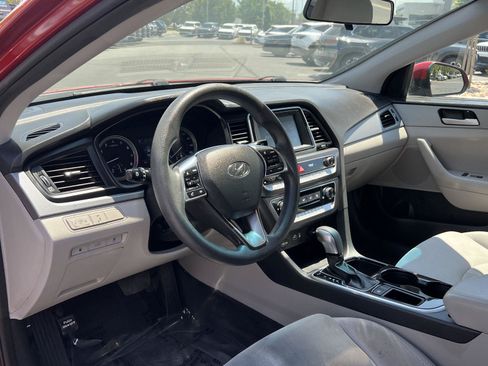 Used 2018 Hyundai Sonata SE FWD image 28