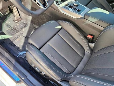 New 2026 BMW 330i Sedan w/ M Sport Package image 4