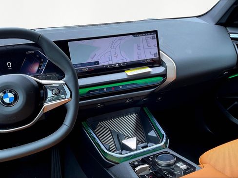 New 2025 BMW X3 xDrive30i w/ Premium Package image 9