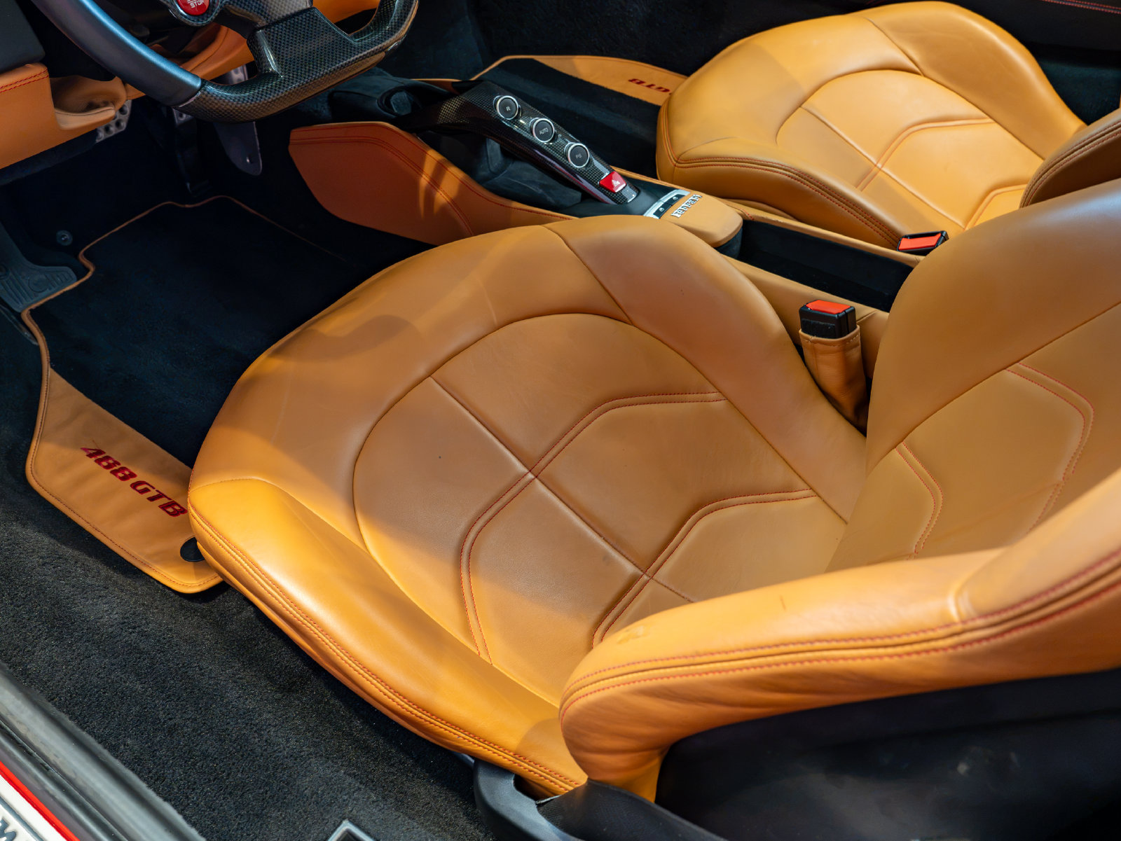 Certified 2017 Ferrari 488 GTB RWD image 12