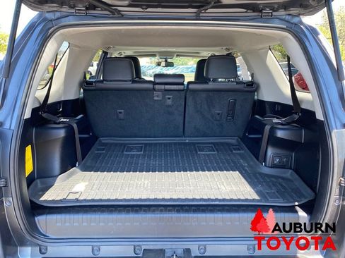 Used 2018 Toyota 4Runner SR5 Premium AWD/4WD image 14